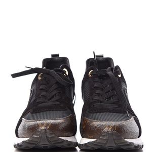 Louis Vuitton Monogram Suede women run away sneakers siez 8.5